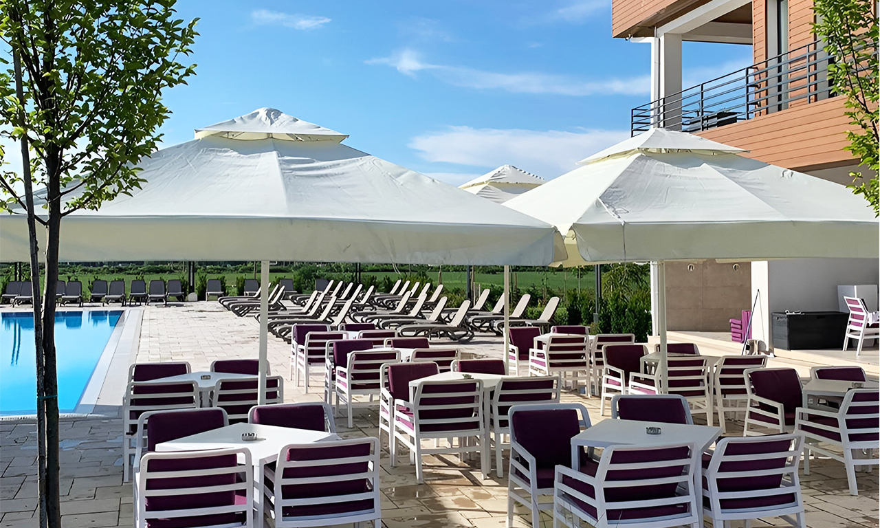 Achizitie Mobilier Piscina Si Resort