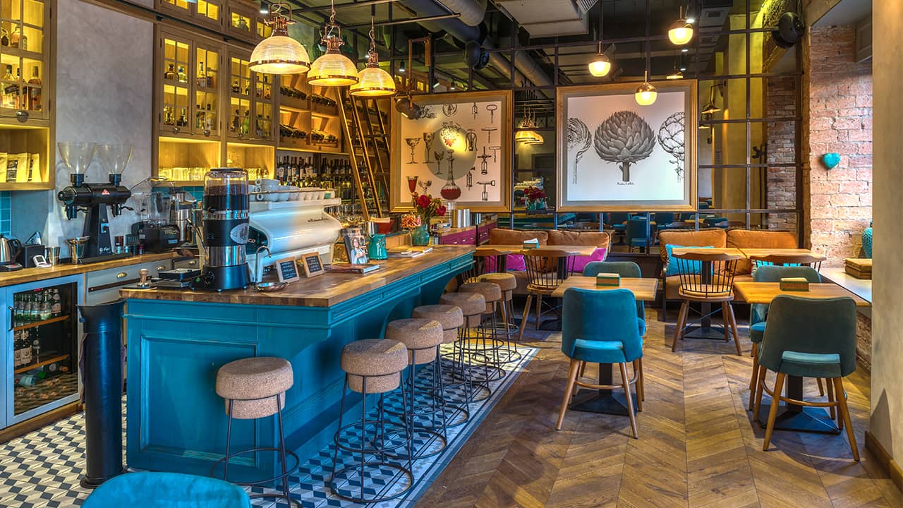 Mobilarea unui restaurant nou într-un termen realist